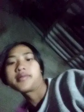 Snapshot of Hoa-tuylip chatting on February 2, 10:42 pm Hoa-tuylip online show from February 2, 10:42 pm