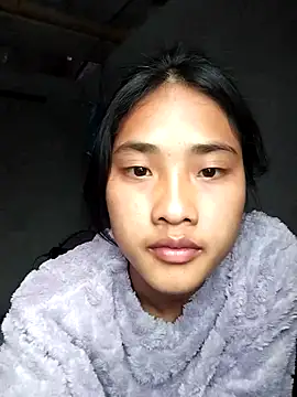 Snapshot of Hoa-tuylip chatting on February 17, 5:49 am Hoa-tuylip online show from February 17, 5:49 am