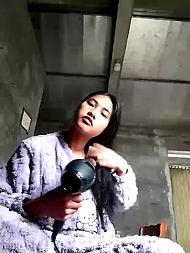 Snapshot of Hoa-tuylip chatting on February 23, 6:25 am Hoa-tuylip online show from February 23, 6:25 am