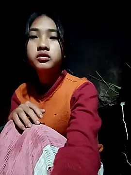 Snapshot of Hoa-tuylip chatting on February 24, 10:32 pm Hoa-tuylip online show from February 24, 10:32 pm