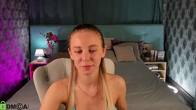 Tesssa Young online show from April 4, 12:39 am