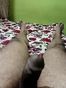 Snapshot of DrinkMeIn chatting on April 7, 11:56 am DrinkMeIn online show from April 7, 11:56 am