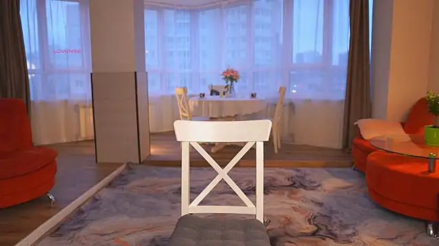 SharaNewbern online show from April 4, 2:23 pm