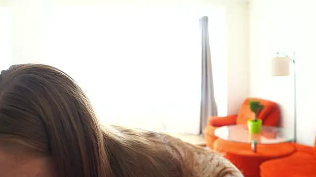 SharaNewbern online show from April 14, 10:42 am