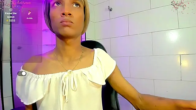 Snapshot of Samantha_Ortega_ chatting on May 6, 11:58 am Samantha Ortega online show from May 6, 11:58 am