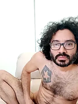 Snapshot of Batou1683 chatting on February 2, 12:48 pm Batou1683 online show from February 2, 12:48 pm