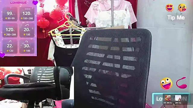 Snapshot of song_ngan chatting on February 3, 3:04 am song ngan online show from February 3, 3:04 am