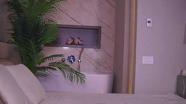 BiancaCain online show from March 26, 1:42 pm