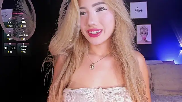 Isa cortes  online show from May 20, 2:03 pm