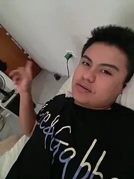 andresmahecha777 online show from March 24, 9:48 pm