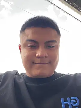 andresmahecha777 online show from February 8, 9:56 pm