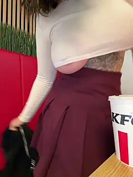 TattooGirlAlia online show from February 4, 7:58 am