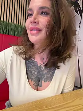 TattooGirlAlia online show from March 5, 9:00 pm