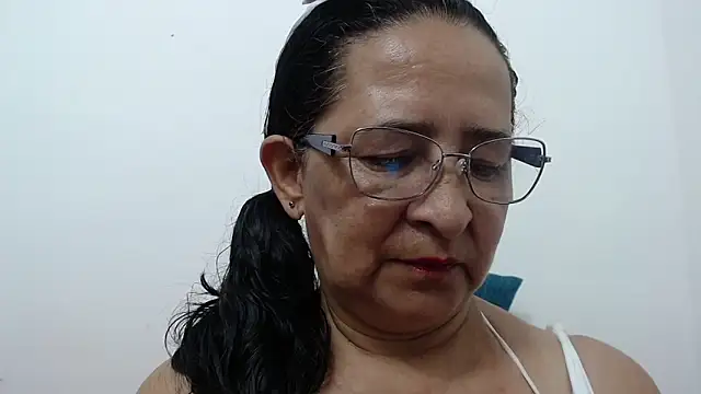 Snapshot of ElizabethMiler chatting on July 10, 1:16 am ElizabethMiler online show from July 10, 1:16 am