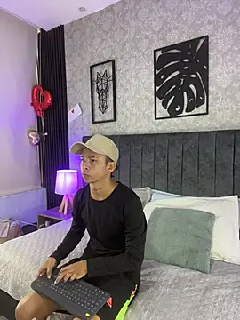 bliinkii and luka  online show from March 27, 1:23 pm