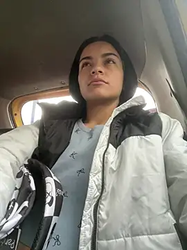 bliinkii and luka  online show from March 5, 11:29 am