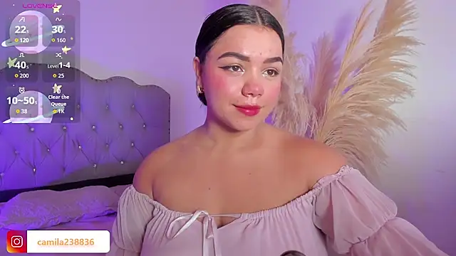 Snapshot of _camilaa chatting on February 24, 8:21 pm camilaa online show from February 24, 8:21 pm