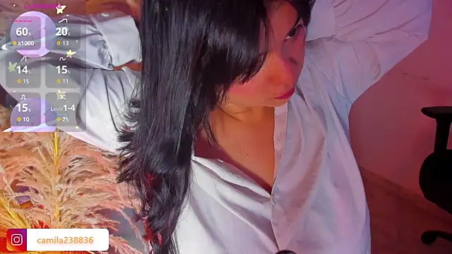 Snapshot of _camilaa chatting on February 20, 8:33 pm camilaa online show from February 20, 8:33 pm