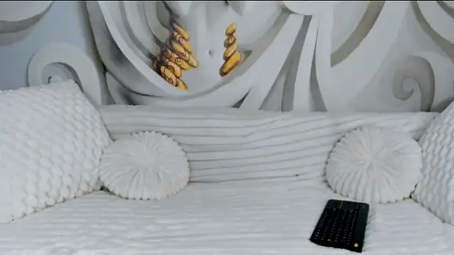 JessicaLee25 online show from April 6, 12:06 am