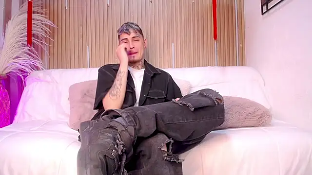 Max Hader online show from March 2, 4:35 am