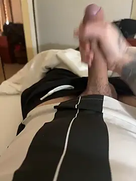 Snapshot of nolimits66 chatting on February 9, 9:40 am nolimits66 online show from February 9, 9:40 am