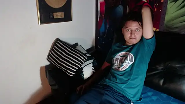 Snapshot of Kevin_Charless chatting on February 28, 11:43 am Kevin Charless online show from February 28, 11:43 am