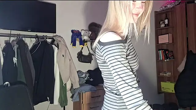 ChongTreece online show from March 13, 5:12 am