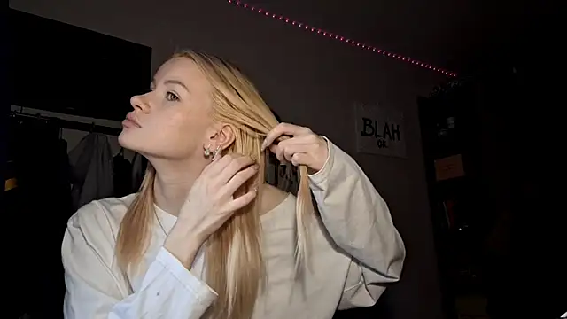 ChongTreece online show from February 1, 6:11 am