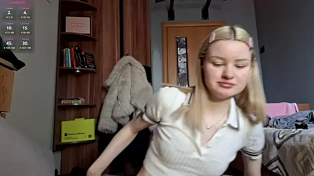 ChongTreece online show from April 5, 7:15 am