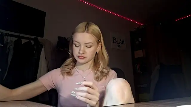 ChongTreece online show from February 14, 6:13 am