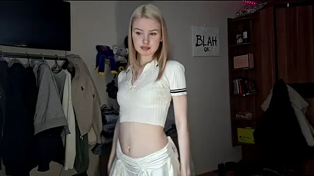 ChongTreece online show from March 14, 5:13 am