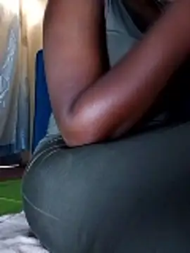 Snapshot of Charodine chatting on March 21, 6:36 am Charodine online show from March 21, 6:36 am