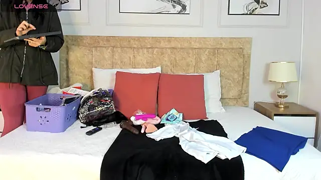 Snapshot of hanna_daze chatting on February 20, 11:23 am hanna daze online show from February 20, 11:23 am