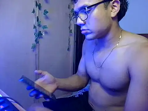 CreamKingg online show from April 23, 3:57 am