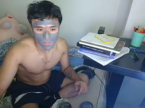 CreamKingg online show from April 30, 4:30 am