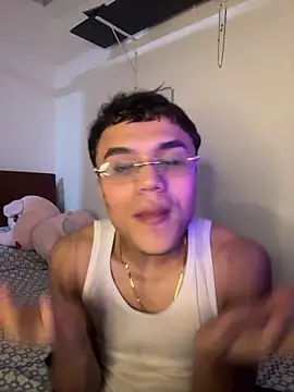 CreamKingg online show from April 8, 1:29 am
