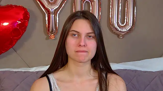 Snapshot of AliceVersal chatting on February 16, 9:41 am AliceVersal online show from February 16, 9:41 am