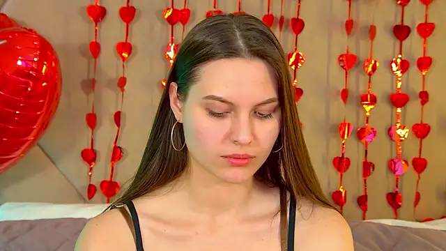 Snapshot of AliceVersal chatting on February 10, 4:50 pm AliceVersal online show from February 10, 4:50 pm