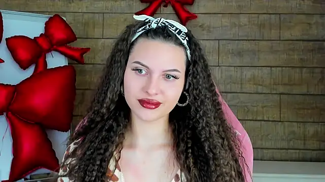 Snapshot of AliceVersal chatting on February 12, 4:34 am AliceVersal online show from February 12, 4:34 am