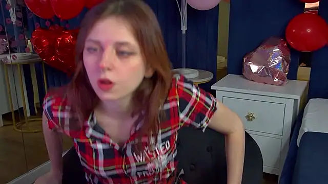 FreyaVey online show from February 18, 5:27 am