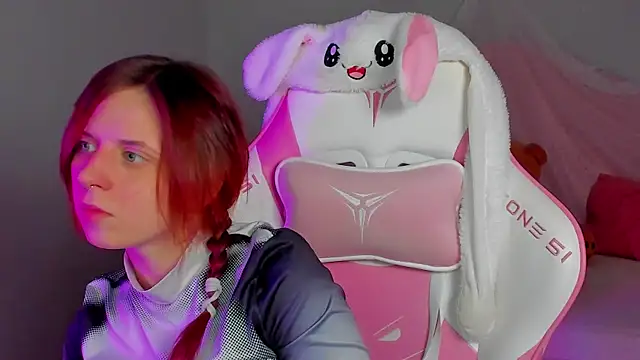 FreyaVey online show from February 26, 5:29 am