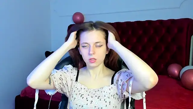 FreyaVey online show from February 25, 6:13 am