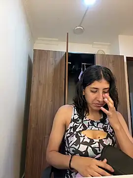 Violet rousse7 online show from March 6, 12:05 am