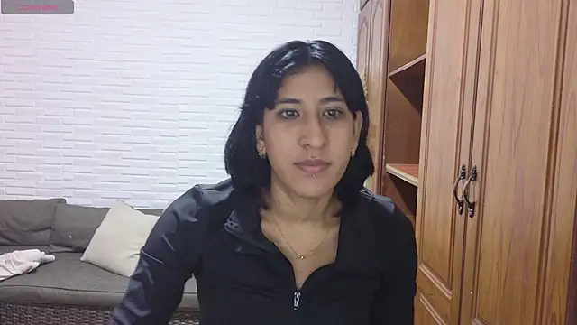 Snapshot of Violet_rousse7 chatting on June 6, 3:01 am Violet rousse7 online show from June 6, 3:01 am