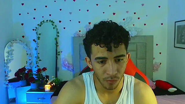 Caius fox online show from April 13, 11:25 am