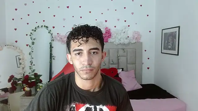 Caius fox online show from April 1, 11:33 am