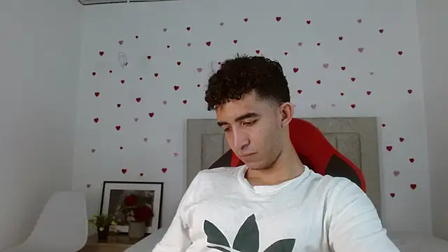 Caius fox online show from March 26, 12:03 pm