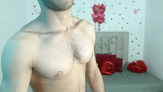 Snapshot of Caius_fox chatting on March 1, 11:21 am Caius fox online show from March 1, 11:21 am