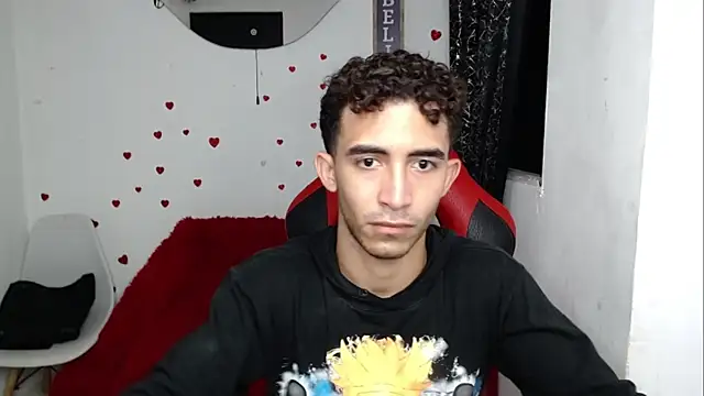 Caius fox online show from March 30, 1:18 am