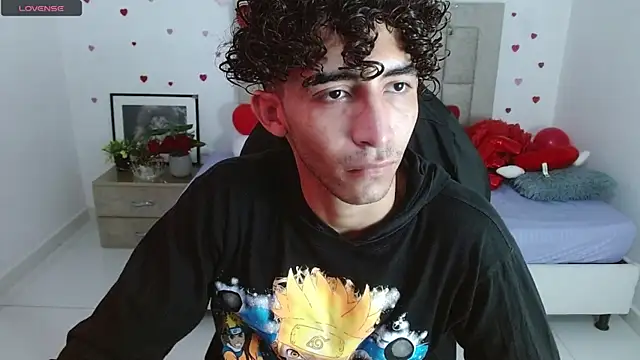 Snapshot of Caius_fox chatting on February 23, 11:22 am Caius fox online show from February 23, 11:22 am